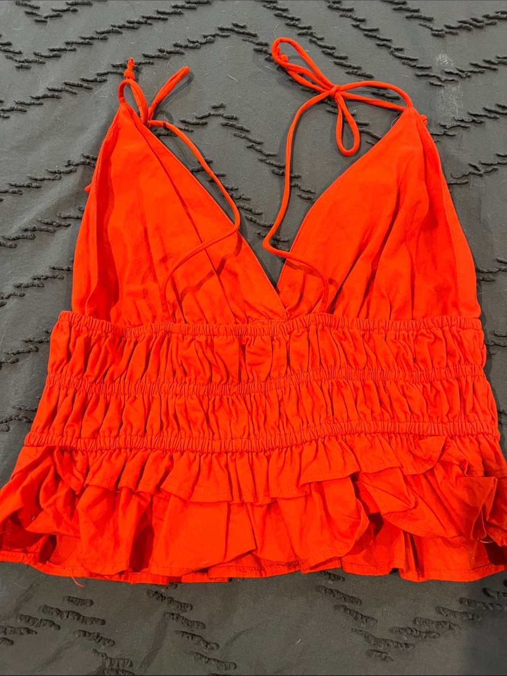 7 tops edikted -S, SHEIN- S, lioness-M, Sim&Sam -XS Feminine Structured Bustier - Picture 3 of 16